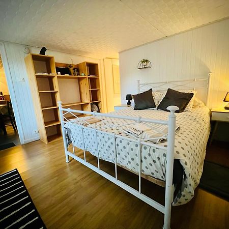 Chambre En Rez De Jardin Gland Exterior photo